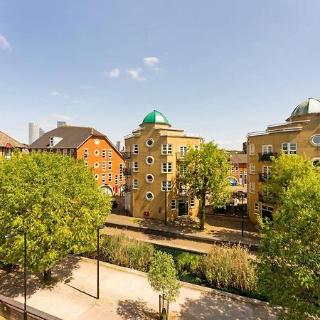 Apartamento Stunning Aparment In Canada Water Londres Exterior foto