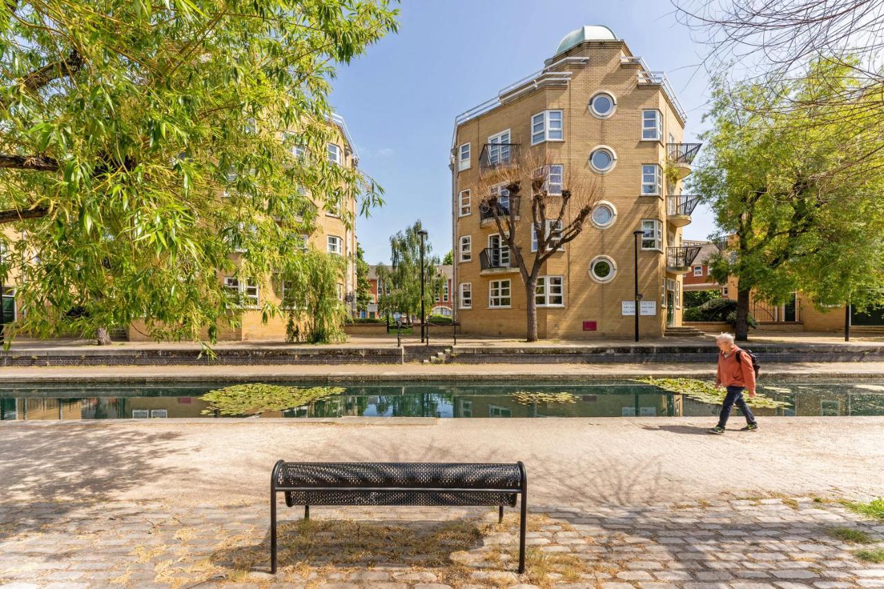 Apartamento Stunning Aparment In Canada Water Londres Exterior foto
