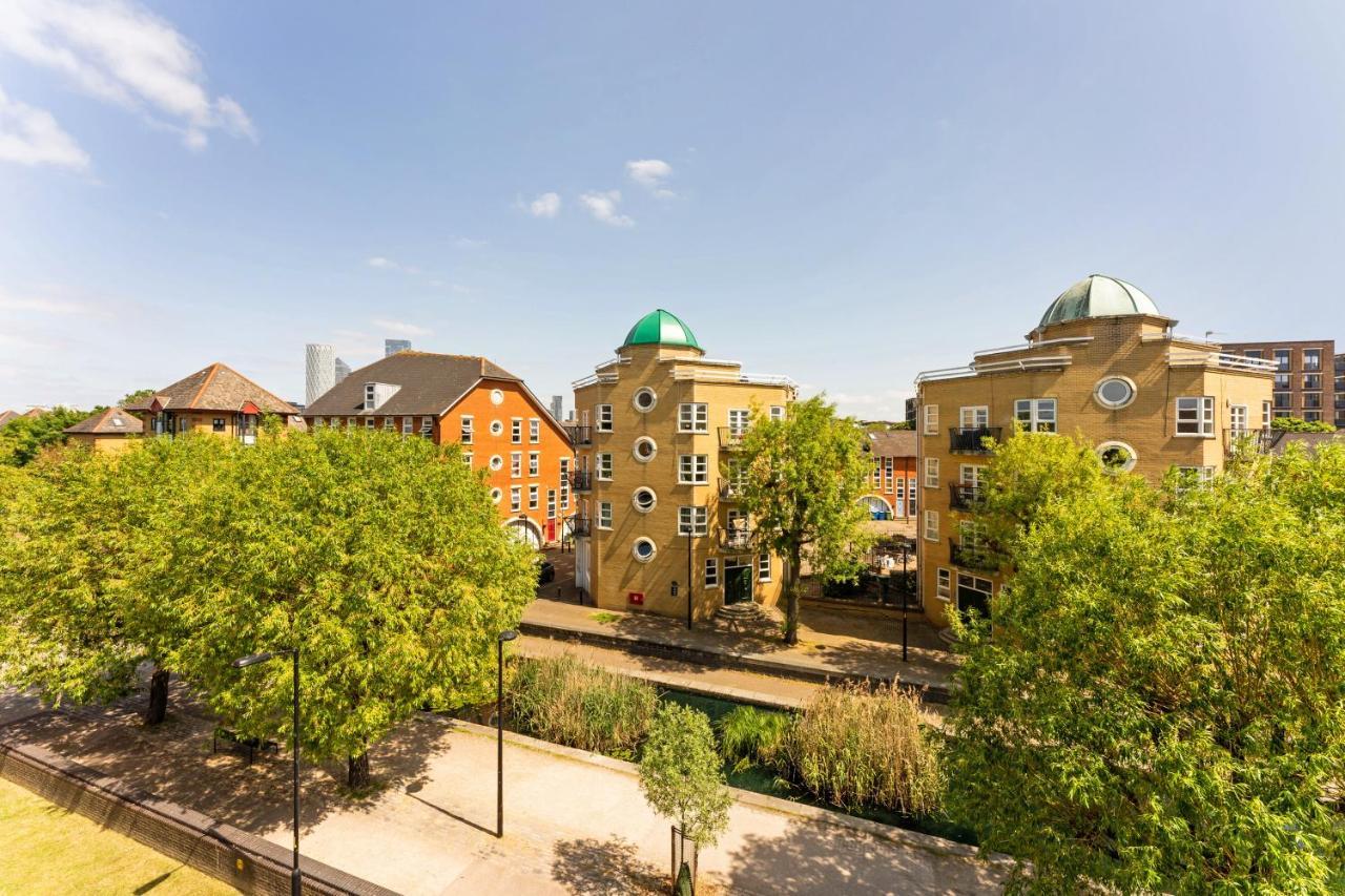 Apartamento Stunning Aparment In Canada Water Londres Exterior foto